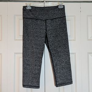 Victoria's Secret Sport Capri Leggings
